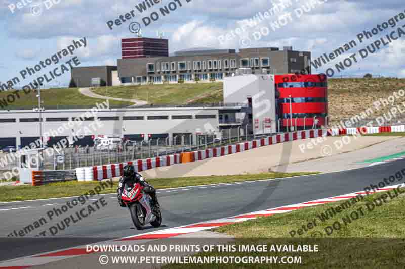cadwell no limits trackday;cadwell park;cadwell park photographs;cadwell trackday photographs;enduro digital images;event digital images;eventdigitalimages;navarra;no limits trackdays;peter wileman photography;racing digital images;trackday digital images;trackday photos